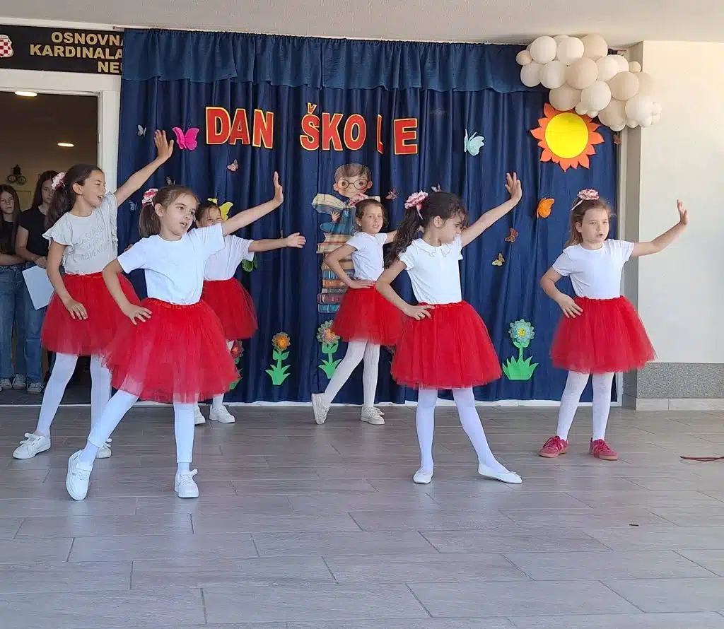 FOTO: Svečano proslavljen Dan Osnovne škole Kardinala Stepinca