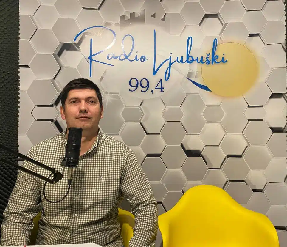 Direktor Parkova doo Ljubuški Nikica Vučić upozorio na uništavanje opreme za igru u parkovima i na dječjim igralištima