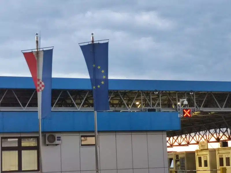 Hoće li Hrvatska suspendirati EES sustav?