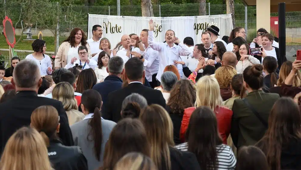 Koncert „Note koje spajaju“ bio je ispunjen posebnim emocijama