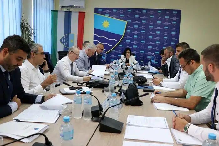 Niz odluka, izvješća i informacija s današnjega zasjedanja Vlade HNŽ