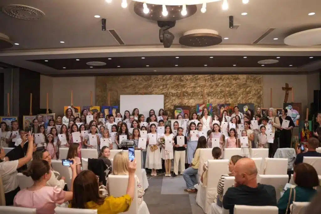Dvostruki jubilej Tamara Herceg Atelier-a: 15 godina umjetničkog rada i 15. izložba polaznika tečaja