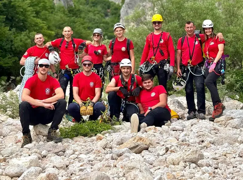 FOTO: Uspješno izvedena međustanična stijenska vježba u kanjonu Brine