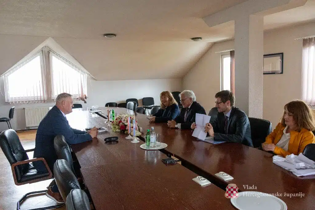 Veleposlanik Savezne Republike Njemačke u BiH Alfred Grannas posjetio Hercegbosansku županiju