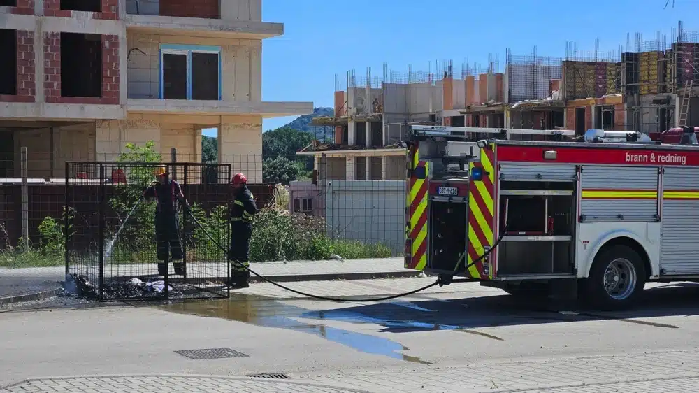 FOTO | Piroman već treći dan zaredom pali kontejnere u Čapljini, građani traže hitnu reakciju nadležnih