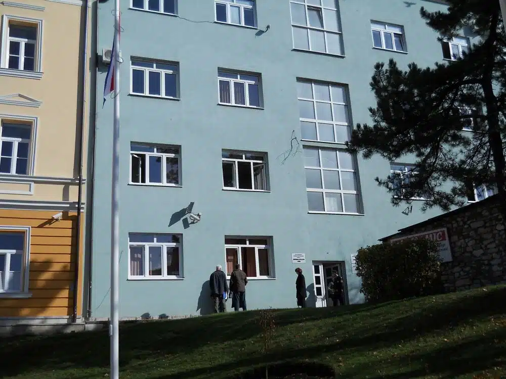Livnjak optužen da je ispraznio tuđi stan, namještaj i aparate vrijedne 8.000 KM prodao za 800 KM