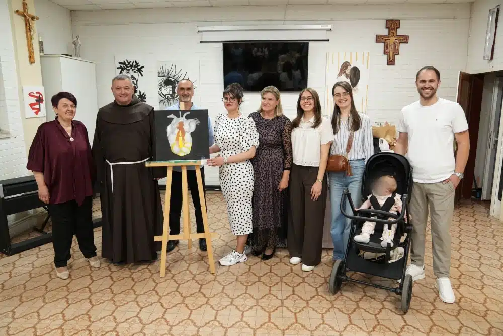 Matea Primorac predstavila se prvom samostalnom izložbom slika