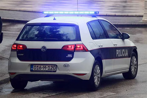 Veća materijalna šteta i jedna ozlijeđena osoba u prometnoj nesreći u Posušju