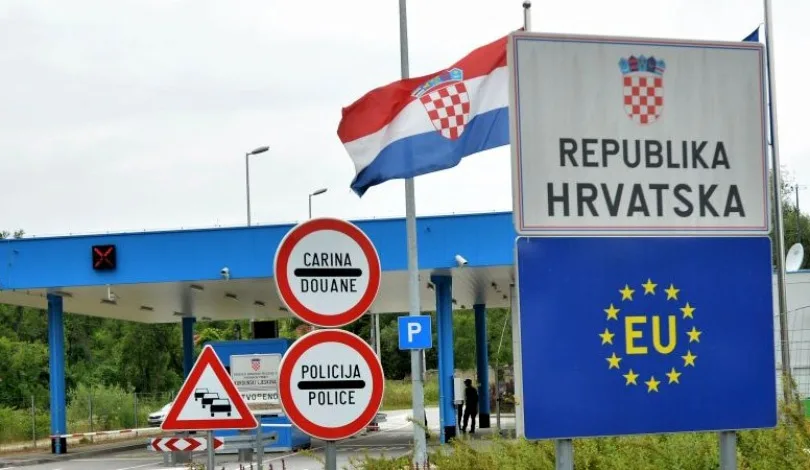 Pazite koju traku birate: Hrvatska policija kažnjava vozače koji nisu iz EU ako stanu u pogrešnu traku na granici