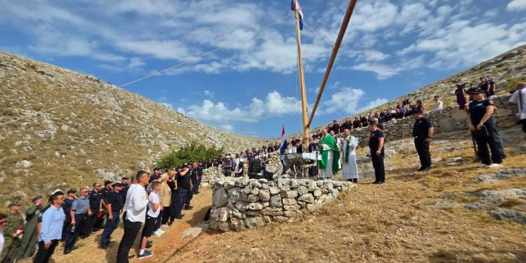 Obilježena 19. obljetnica stradanja vatrogasaca na otoku Kornatu