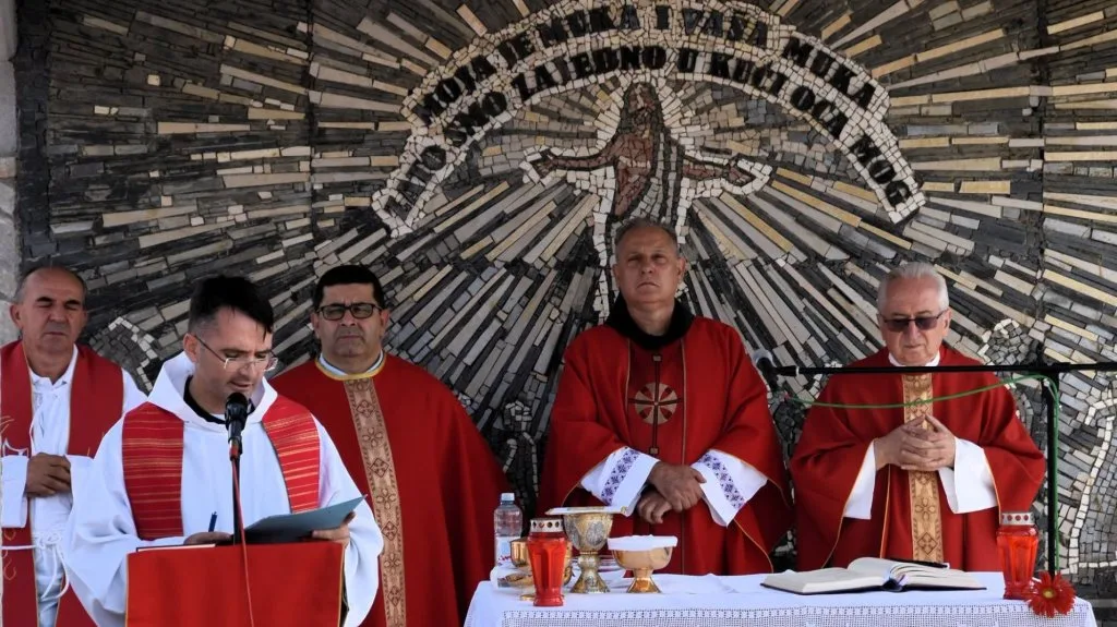 Husina jama (BiH): 27 godina spomena na žrtve komunističkog režima