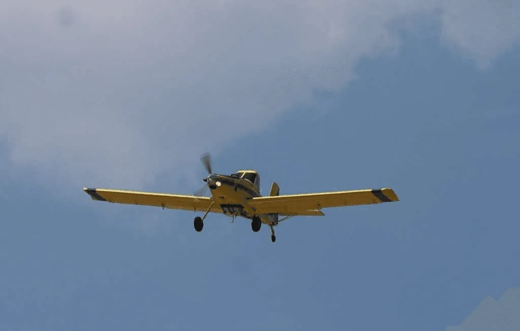 Zračne i kopnene snage u borbi s vatrom kod Bosanskog Grahova, baza na aerodromu u Livnu