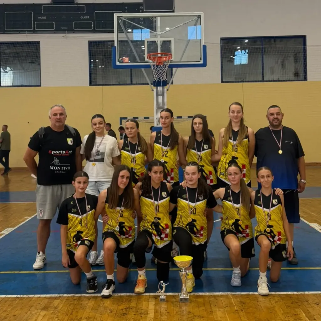 Košarkašice Posušja blistale na dva turnira: Zlato u Čitluku, srebro u Šibeniku