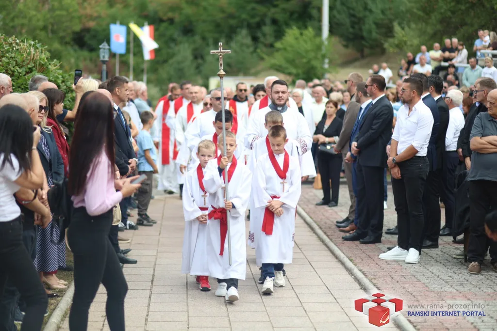 Na Uzdolu obilježena 33. obljetnica stradanja Hrvata
