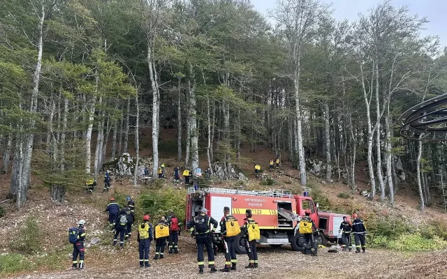 Vatrogasci iz ŽZH uključili se u gašenje devetodnevnog požara na Čvrsnici