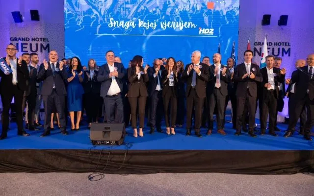 FOTO: U Neumu održan završni predizborni skup HDZ-a BiH