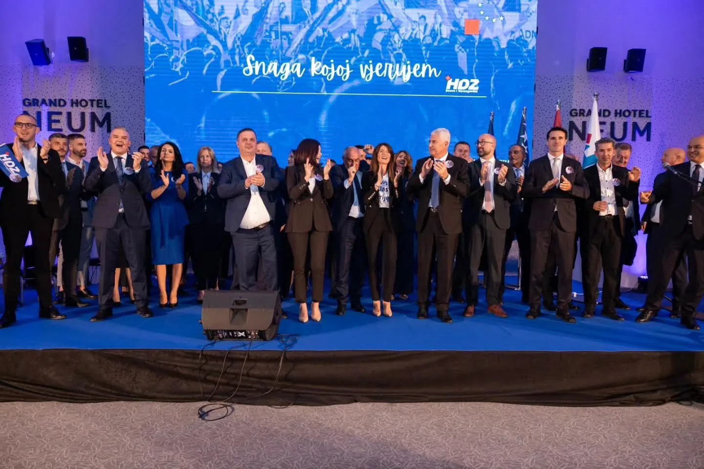 FOTO: U Neumu održan završni predizborni skup HDZ-a BiH