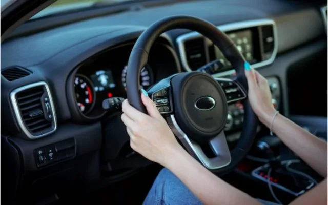 Nova pravila za vozače u BiH: Mijenjaju se registracija i uvoz automobila, prometna postaje kartica