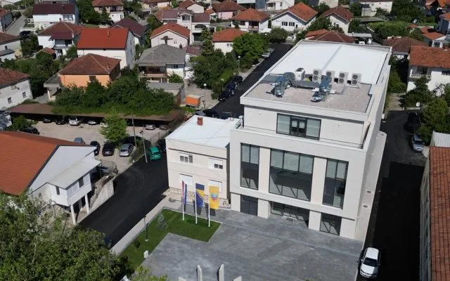 Turneja filma „Anđeo umirućih – pater Rupert“ po Hercegovini počinje u Čitluku