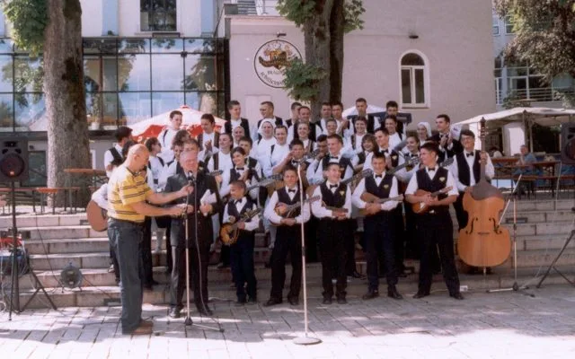 U Župi Presvetog Srca Isusova u Studencima obnavlja se tamburaško društvo