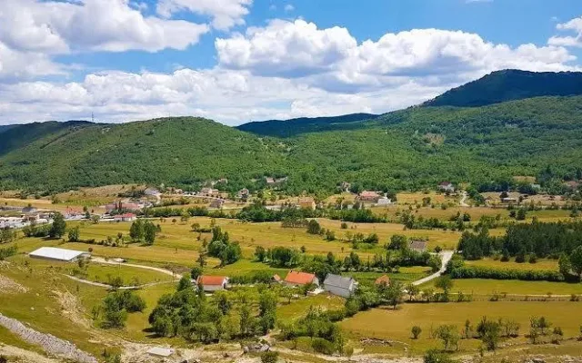 Pozitivna priča iz Rakitna: Trojica braće zajedno vode farmu, pekarnicu i restoran