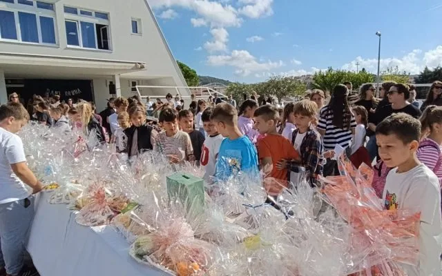 FOTO: Dani kruha i zahvalnosti obilježeni u Osnovnoj školi Kardinala Stepinca