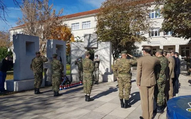 Posušje uoči Svih svetih i Dušnog dana: polaganje vijenaca i obilazak grobova branitelja