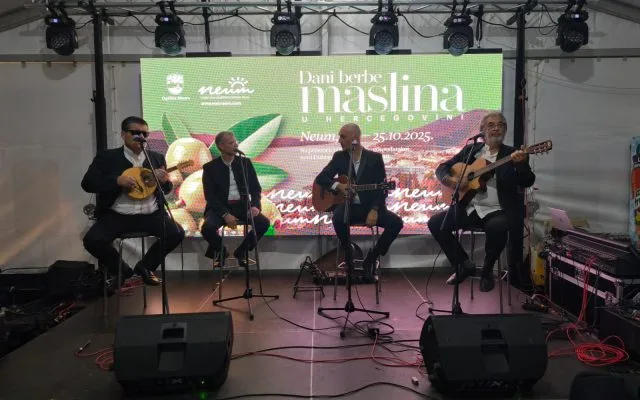 Dani berbe maslina u Neumu: Stručna predavanja, degustacija domaćih delicija i nastup klape Koluri