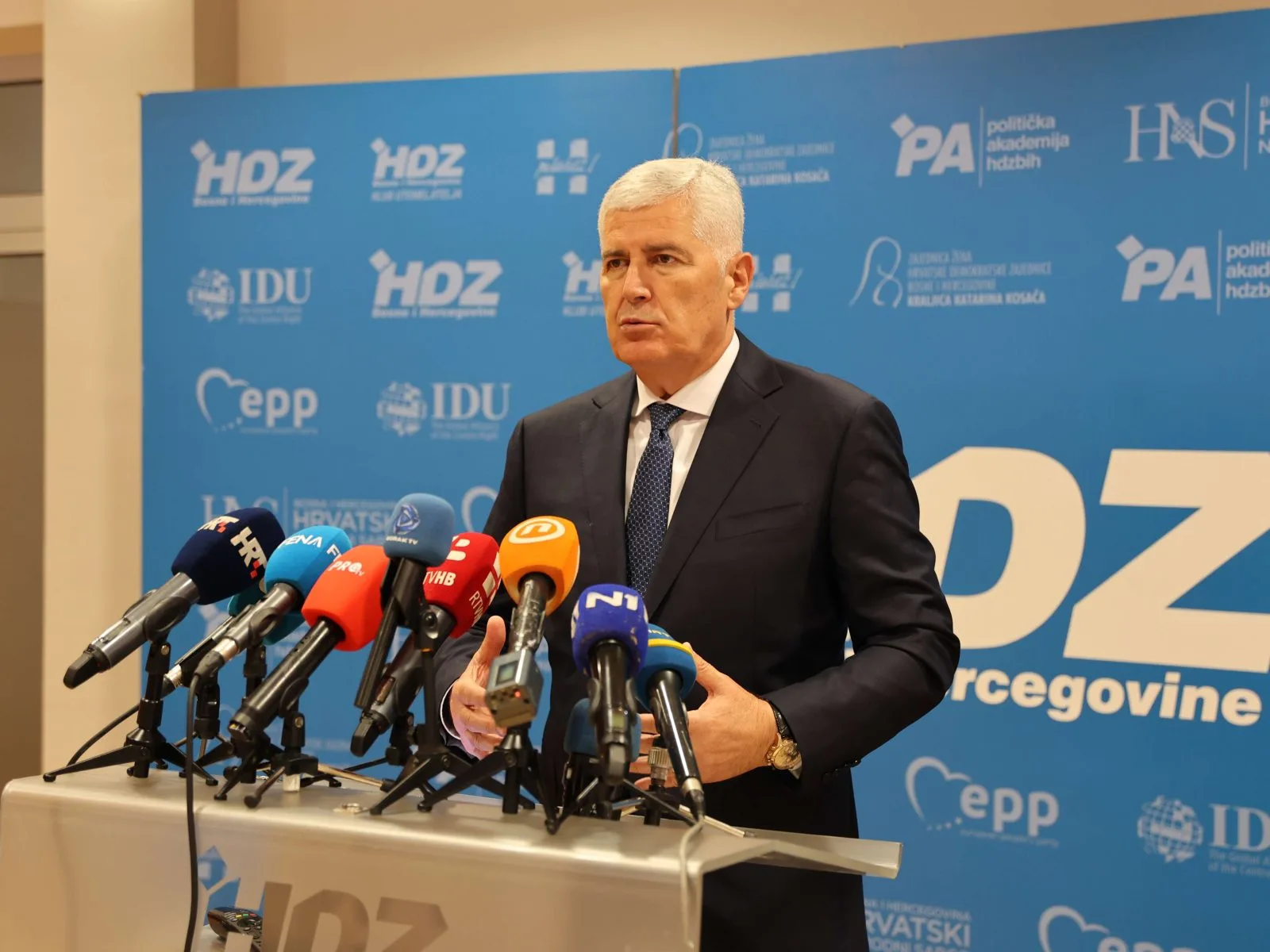 LIVNO MOŽE POMRSITI ČOVIĆEVE RAČUNE: Može li se vlast u Federaciji BiH praviti bez HDZ-a?
