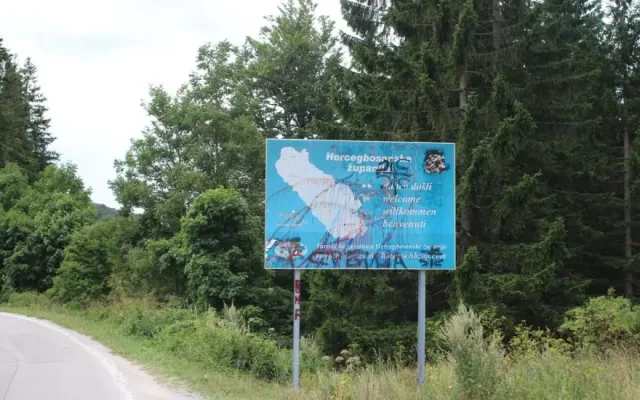 Profesor izradio kartu na ulazu u Livno, a sada gleda sramotu: ‘Ne mogu ostati ravnodušan’