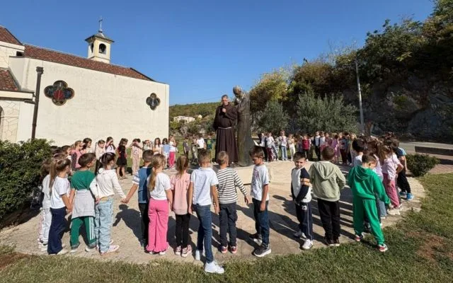 Župa svetoga Blaža Gradnići u znaku baštine, znanja i zajedništva: od najmlađih čuvara baštine do snage mladenačke riječi